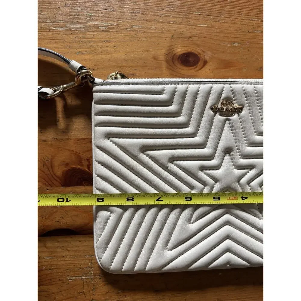 Coach Gallery Pouch With Star Quilting Zip Wristlet Wallet 2647 Chalk